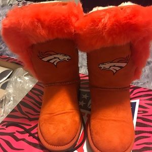 Broncos boots